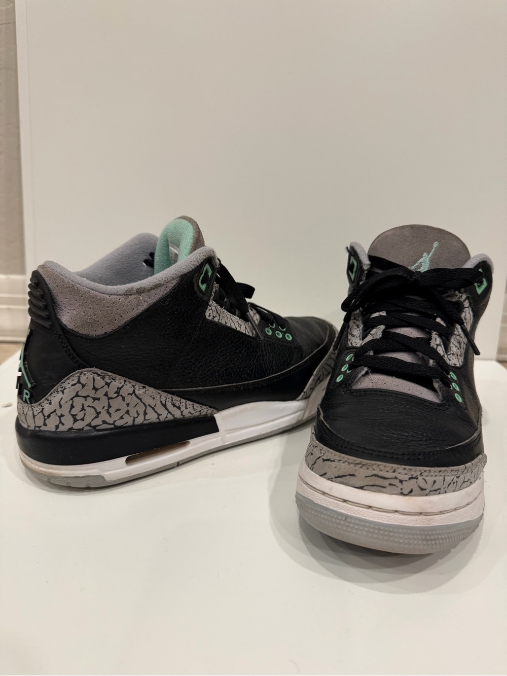 Jordan Kids Black, Grey & Mint Retro Sneakers